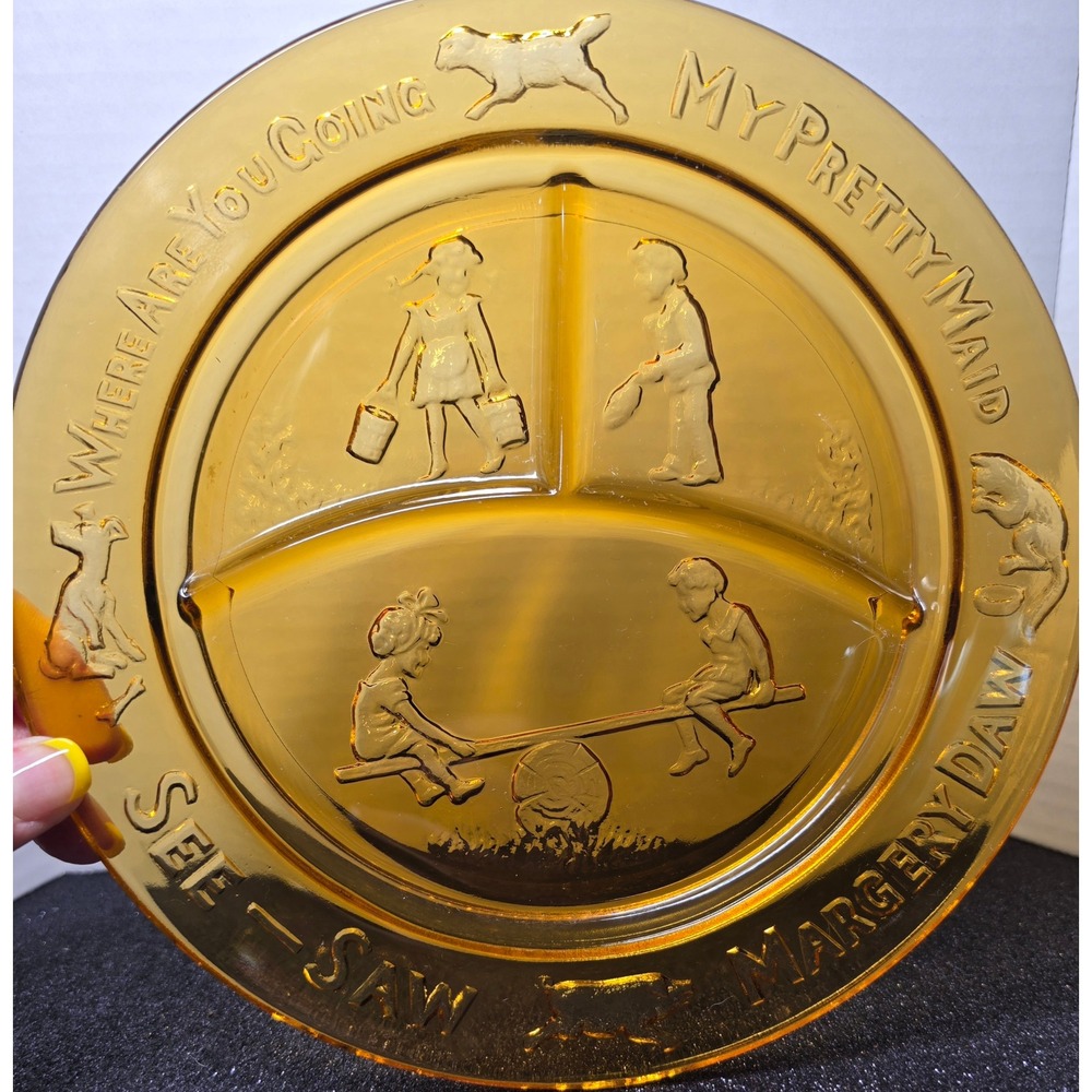 Tiara Amber Glass Nursery Rhyme Divided Plate See-Saw Margery Daw 8.5" Vintage‎